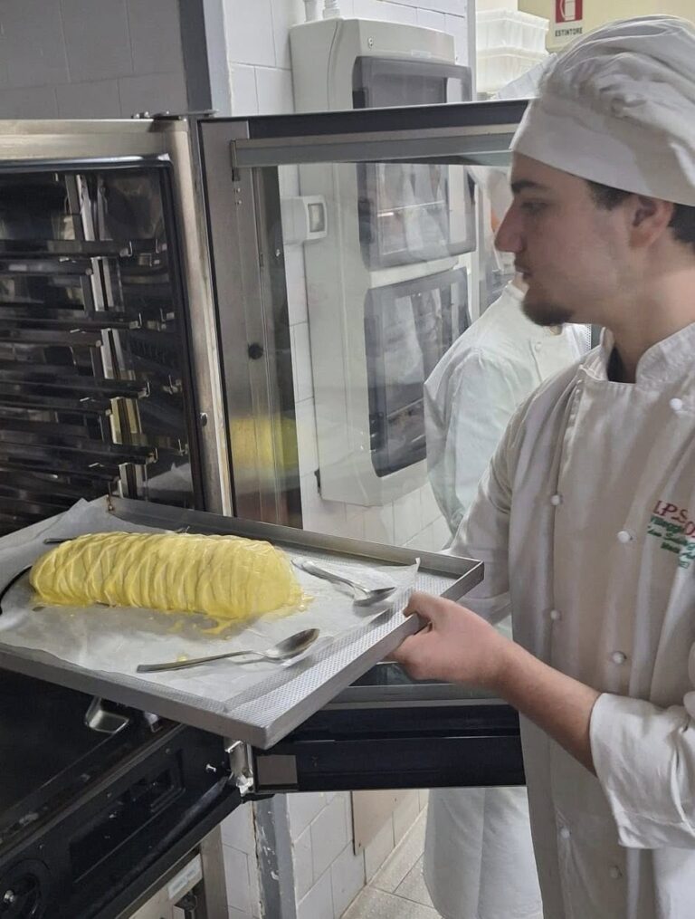 645594149_1374193948068905_8932840583740076522_n