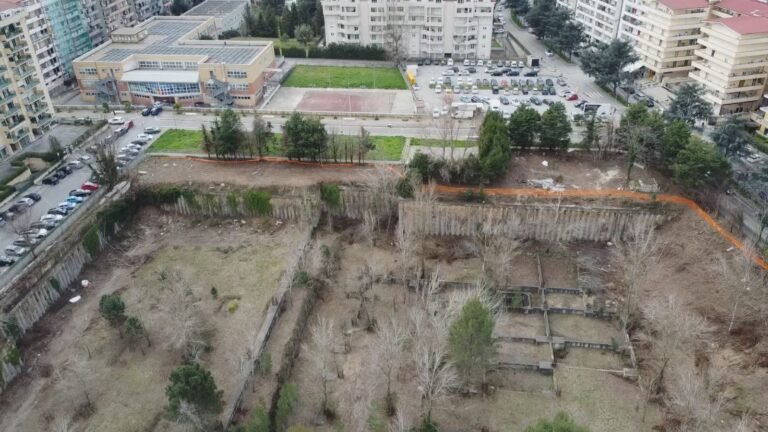 b41af75f-cb9c-4622-8675-eee3fe27d112