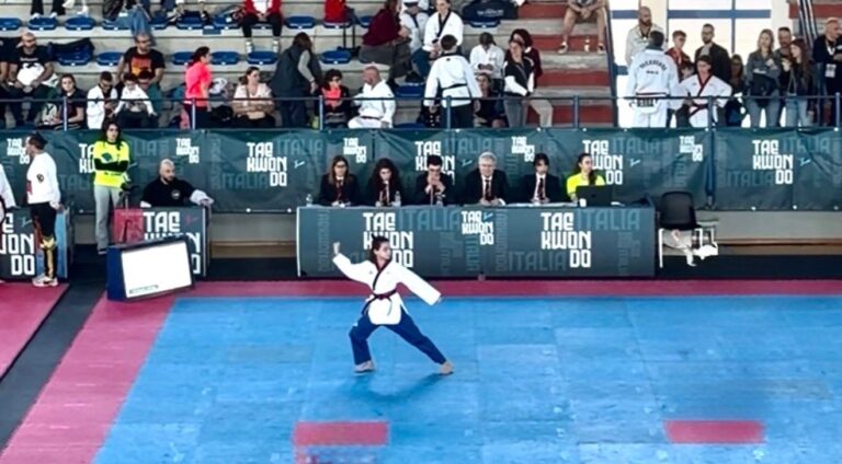 ced59d83-1a50-4116-b1a9-deac17c4d9b0