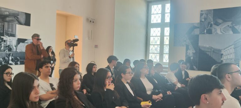 d2c193bd-c664-42e7-bb81-c535c20f61a5