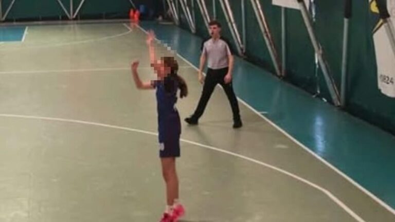 sofia di vico fb_censored