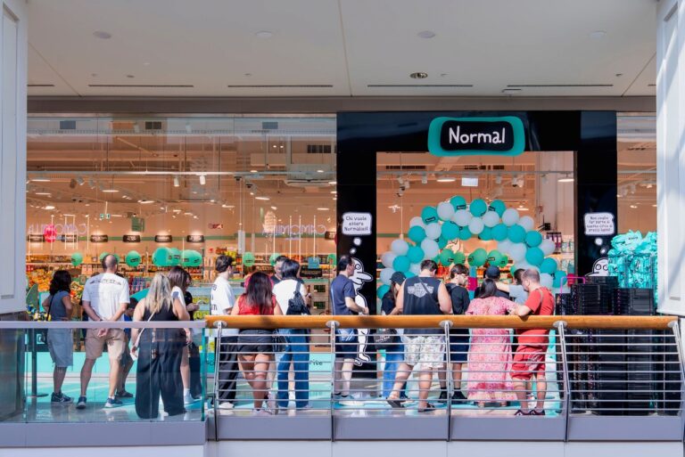 Normal Centro Commerciale Campania