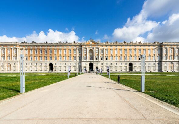 reggia-caserta-hd