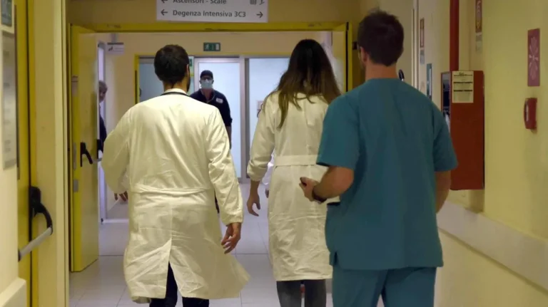ancora-violenza-sui-sanitari-medico-scaraventato-al-muro-lallarme-della-cisl-ora-basta